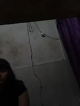 Snapshot of Luu_19 chatting on 07/30/26, 12:04 Luu 19 online show from 07/30/26, 12:04