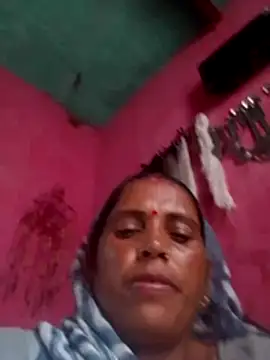 Snapshot of Rakhihot35 chatting on 07/15/26, 11:15 Rakhihot35 online show from 07/15/26, 11:15