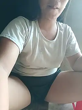 Snapshot of Kuki-bebe chatting on 07/11/26, 10:07 Kuki-bebe online show from 07/11/26, 10:07