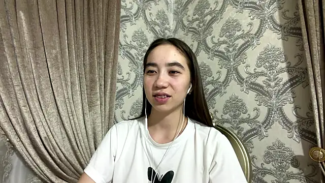 cocoSharms online show from 07/19/26, 03:05