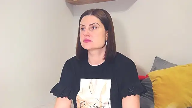 alisenties online show from 02/13/25, 03:35