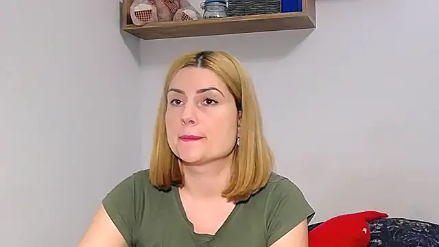 alisenties online show from 12/14/25, 03:06