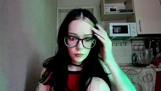 Snapshot of Honey_Mollyy chatting on 07/14/26, 07:46 Honey Mollyy online show from 07/14/26, 07:46
