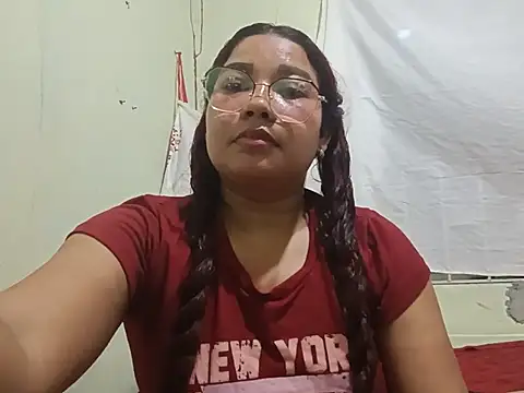 Stella rouge online show from 07/16/26, 02:06