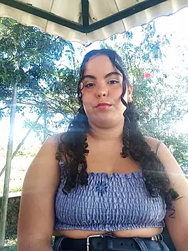 Snapshot of NicolleOverton chatting on 07/15/26, 02:22 NicolleOverton online show from 07/15/26, 02:22