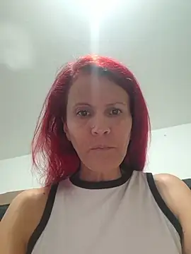 Snapshot of cintia_lov chatting on 07/16/26, 05:46 cintia lov online show from 07/16/26, 05:46