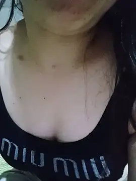 Snapshot of Pey_sexy chatting on 07/19/26, 03:27 Pey sexy online show from 07/19/26, 03:27