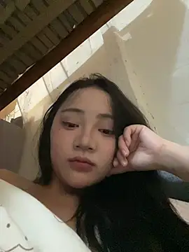 Snapshot of Quynh_nga chatting on 07/27/26, 07:04 Quynh nga online show from 07/27/26, 07:04