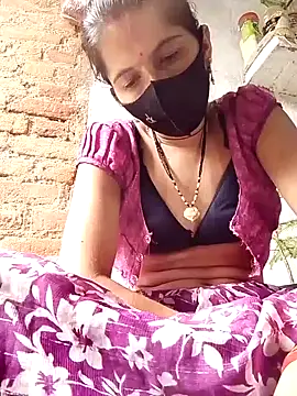 Snapshot of Neetujaan15 chatting on 07/21/26, 05:32 Neetujaan15 online show from 07/21/26, 05:32