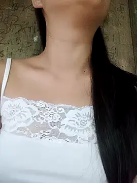 Snapshot of -Clala- chatting on 07/18/26, 11:52 -Clala- online show from 07/18/26, 11:52
