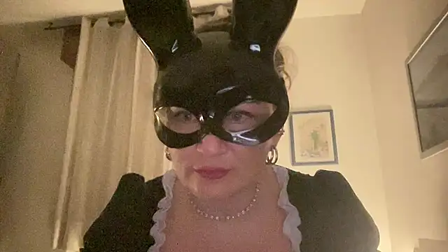 69ladyeva69 online show from 07/23/26, 07:56