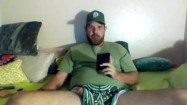 Snapshot of Cubby_Holes chatting on 07/25/26, 02:31 Cubby Holes online show from 07/25/26, 02:31