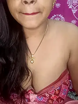 Snapshot of charu_cam chatting on 07/21/26, 06:43 charu cam online show from 07/21/26, 06:43