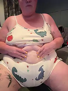 Snapshot of Curvy-BellaXXX chatting on 07/28/26, 10:09 Curvy-BellaXXX online show from 07/28/26, 10:09