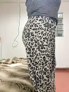 ninaa81 online show from 07/22/26, 08:33