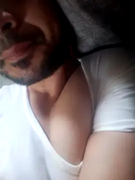 Snapshot of arousing3 chatting on 07/25/26, 12:47 arousing3 online show from 07/25/26, 12:47