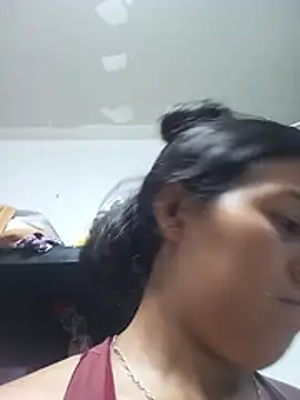 Snapshot of Hurtad_12 chatting on 08/01/26, 01:27 Hurtad 12 online show from 08/01/26, 01:27