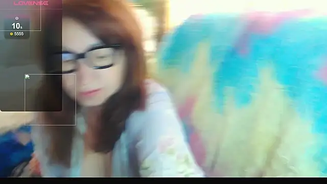 Snapshot of FlirtatiousMegan chatting on 06/04/26, 04:07 FlirtatiousMegan online show from 06/04/26, 04:07