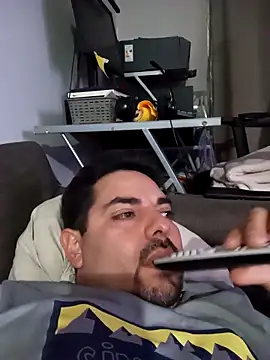 robredoj online show from 12/15/25, 12:26