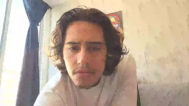 Snapshot of Edward_51 chatting on 07/28/26, 02:13 Edward 51 online show from 07/28/26, 02:13