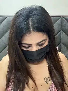 Snapshot of sexy_nishi18 chatting on 07/26/26, 01:29 sexy nishi18 online show from 07/26/26, 01:29