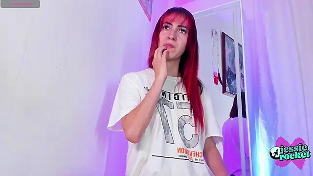 Snapshot of jessierocketx chatting on 11/27/25, 12:46 jessierocketx online show from 11/27/25, 12:46