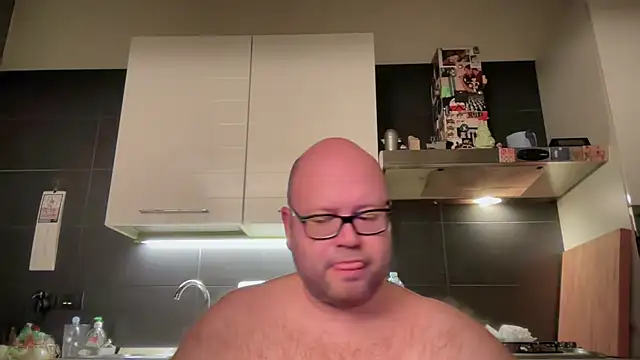 theitalianbear online show from 02/10/25, 05:41