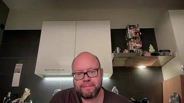 theitalianbear online show from 10/10/25, 08:30