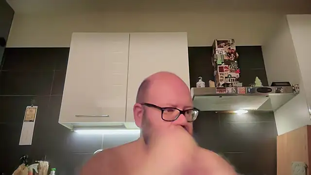 theitalianbear online show from 06/17/26, 02:14