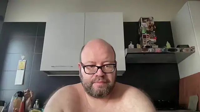theitalianbear online show from 06/18/26, 04:35