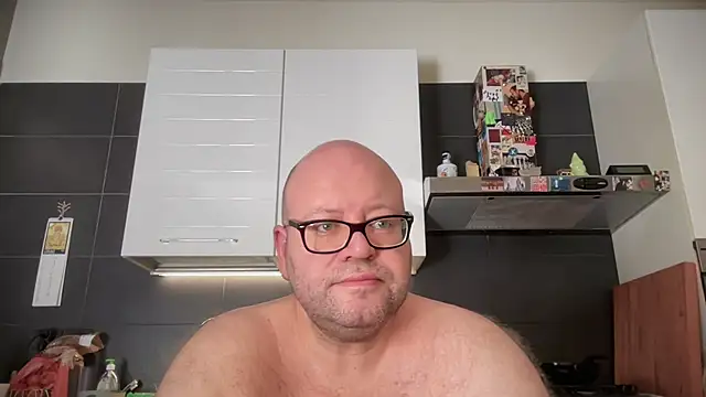 theitalianbear online show from 06/24/26, 06:45