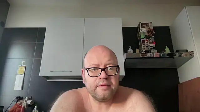 theitalianbear online show from 06/28/26, 04:18
