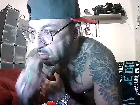 Snapshot of MagicStickBoy chatting on 02/09/26, 10:19 MagicStickBoy online show from 02/09/26, 10:19