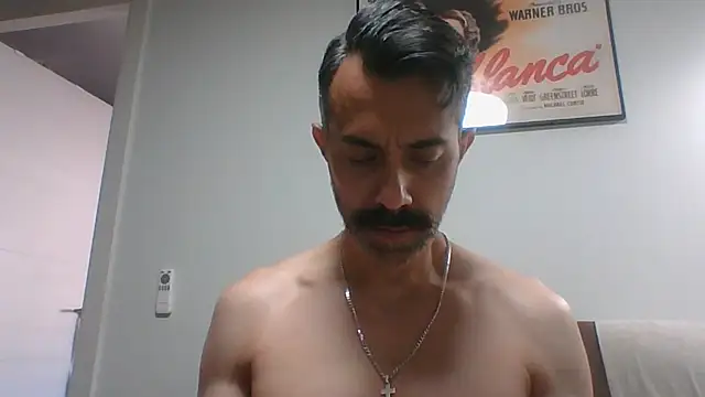 Snapshot of Lucasferx chatting on 07/26/26, 01:07 Lucasferx online show from 07/26/26, 01:07