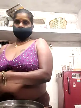 qeenmathi online show from 07/27/26, 08:32