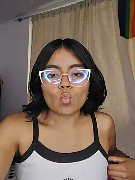 Snapshot of MoonVanesa chatting on 08/02/26, 04:05 MoonVanesa online show from 08/02/26, 04:05