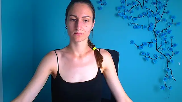 Snapshot of Just_Julie_ chatting on 08/06/26, 11:34 Just Julie online show from 08/06/26, 11:34