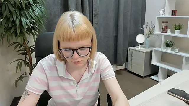 VanitaHymas online show from 07/29/26, 09:51