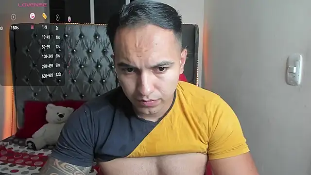 mrloganfuck1 online show from 04/14/26, 05:46