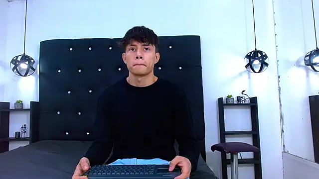 Didy Hard26 online show from 07/28/26, 03:43