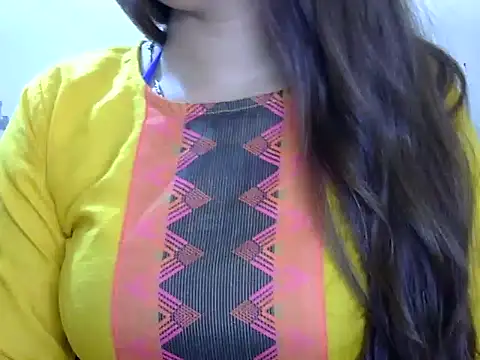 Snapshot of SleekAura chatting on 07/30/26, 02:32 SleekAura online show from 07/30/26, 02:32