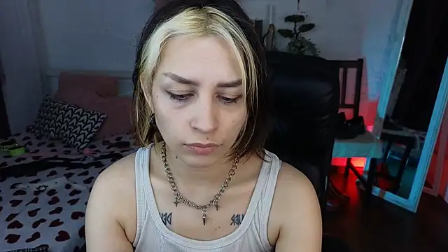 Snapshot of marsy_bliss chatting on 08/06/26, 05:53 marsy bliss online show from 08/06/26, 05:53