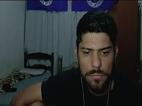 Snapshot of BRUNINHOALMEIDA17 chatting on 07/30/26, 07:07 BRUNINHOALMEIDA17 online show from 07/30/26, 07:07