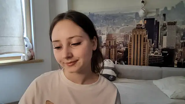 Snapshot of EvaSoShy chatting on 08/01/26, 08:13 EvaSoShy online show from 08/01/26, 08:13