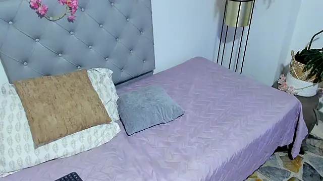 IsabellaReinaa online show from 07/31/26, 12:37