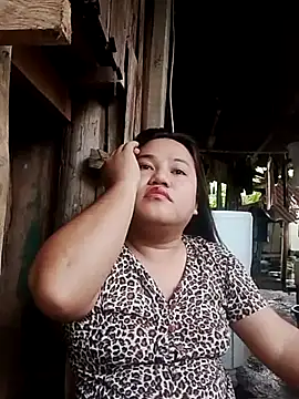 Snapshot of Andrea0414 chatting on 03/04/25, 11:54 Andrea0414 online show from 03/04/25, 11:54