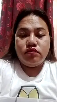 Snapshot of Andrea0414 chatting on 03/08/25, 12:11 Andrea0414 online show from 03/08/25, 12:11