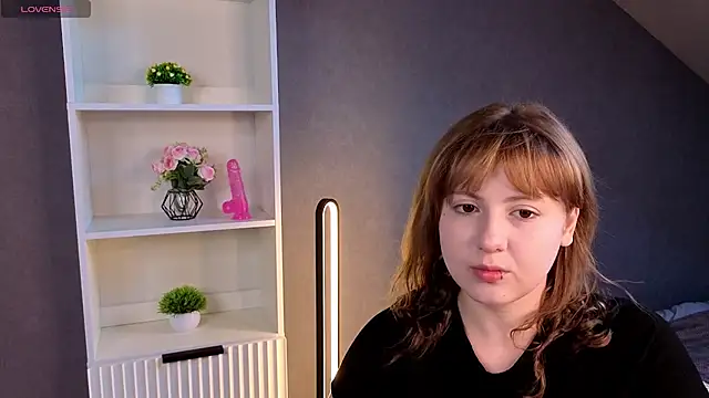 Yumi-Nevada online show from 08/04/26, 01:09