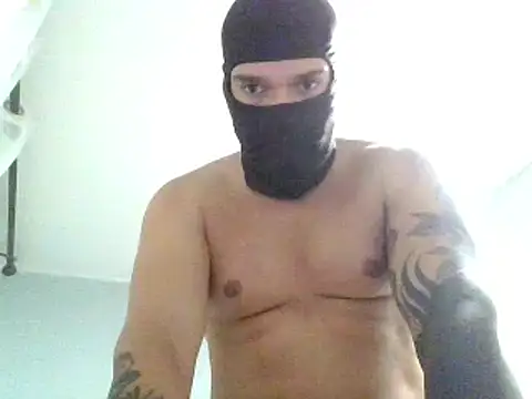 Snapshot of AdamQuest chatting on 07/31/26, 11:59 AdamQuest online show from 07/31/26, 11:59