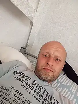 OjChcialaby online show from 08/02/26, 10:57